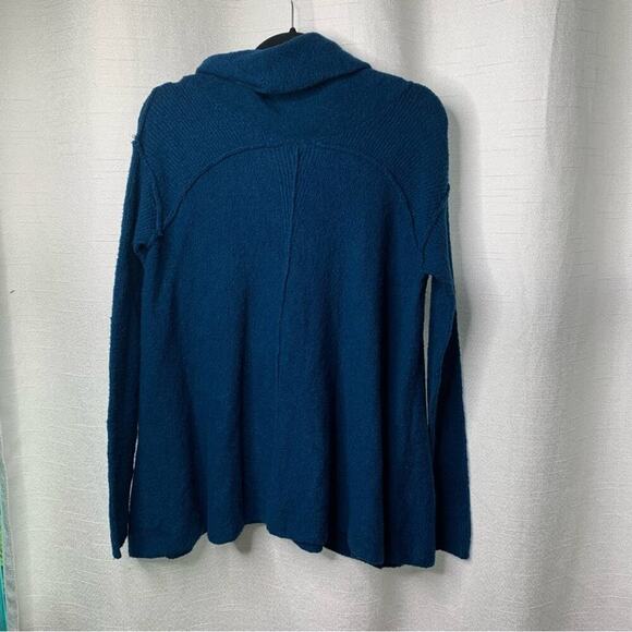 Free People teal cowl neck strawberry fields sweater‎ size medium - Picture 3 of 7